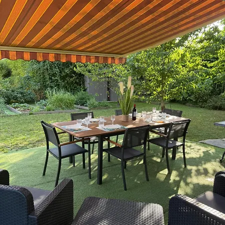 Elegant House Near Chateau De Voltaire Holiday home Prevessin-Moens