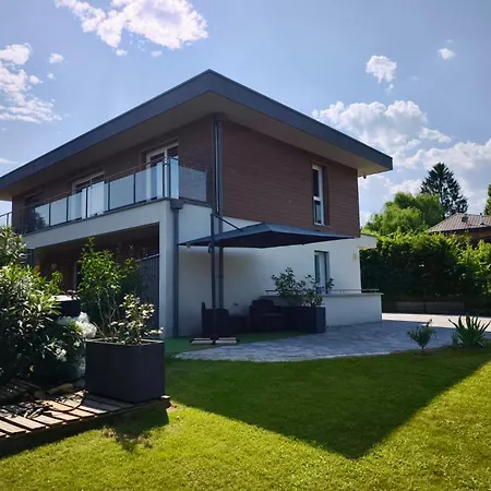 Elegant House Near Chateau De Voltaire *